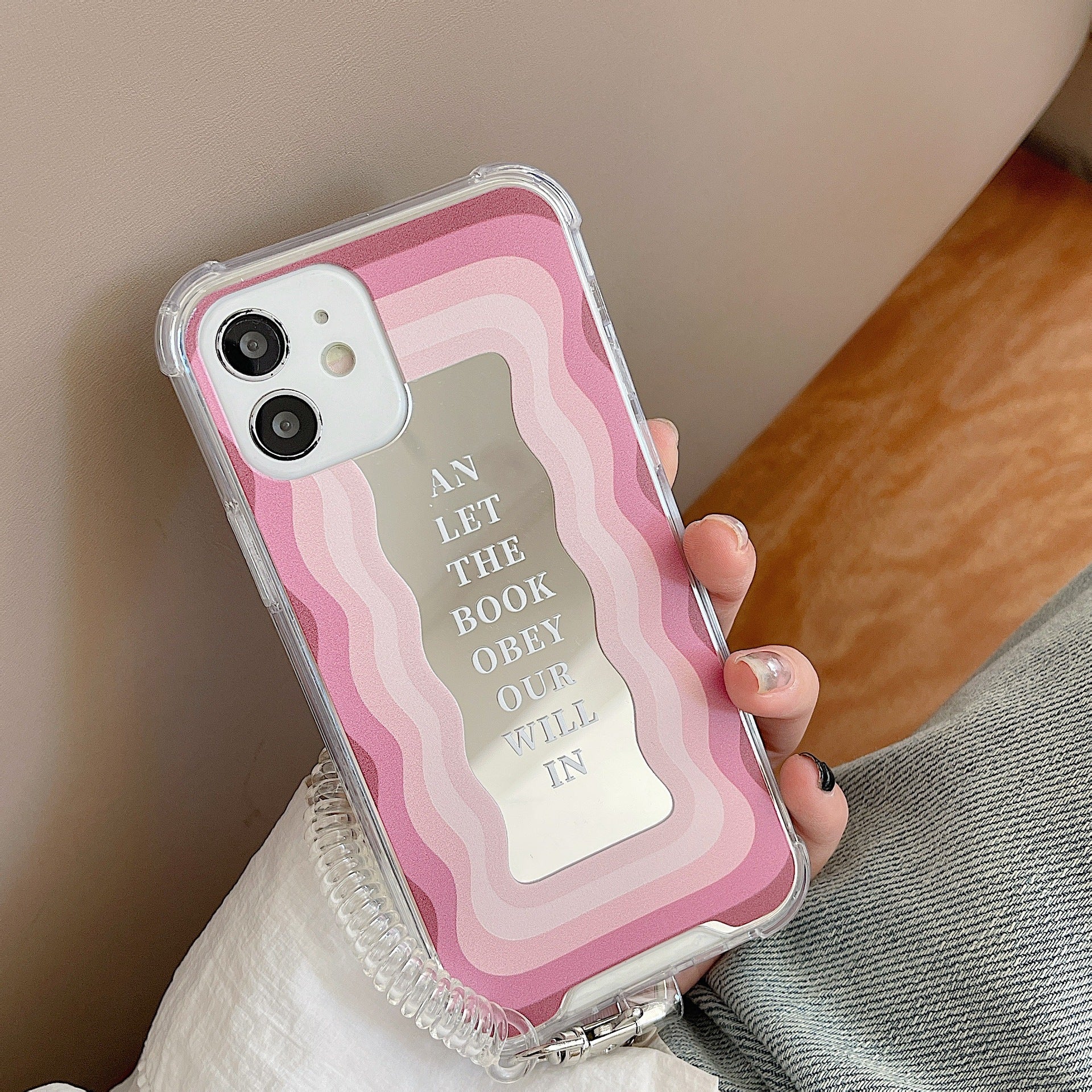 The New Hot-selling Mirror Phone Case Is Creative And Fashionable